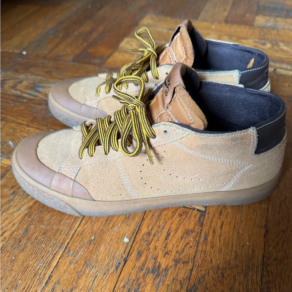 Nike - Picture 1 of 6